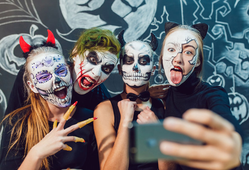 Pesta Halloween dengan Selfiewall