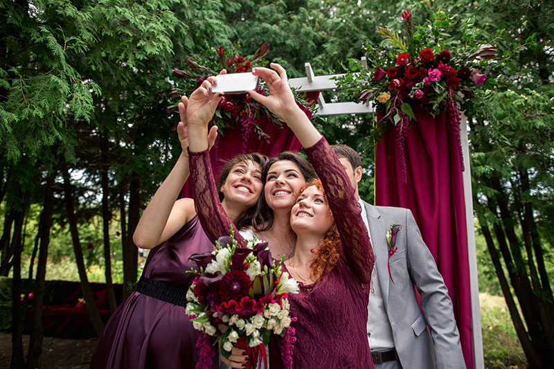Pesta pernikahan dengan Selfiewall